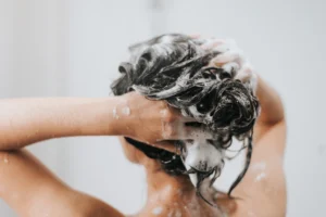Read more about the article Best Shampoo for Healthy, Strong & Shiny Hair :